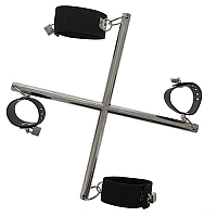 Металлическая распорка с манжетами для фиксации рук и ног Blaze Hog Tie Cross Bar