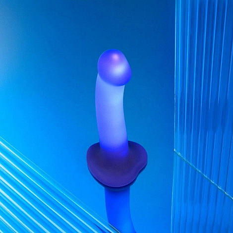 Фаллоимитатор светящийся  Strap-On-Me Semi-Realistic Glow-LED, M