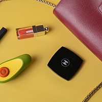 Клиторальный стимулятор с постукивающими движениями AvoTap