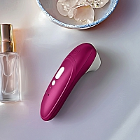 Бесконтактный розовый клиторальный стимулятор Womanizer Pro